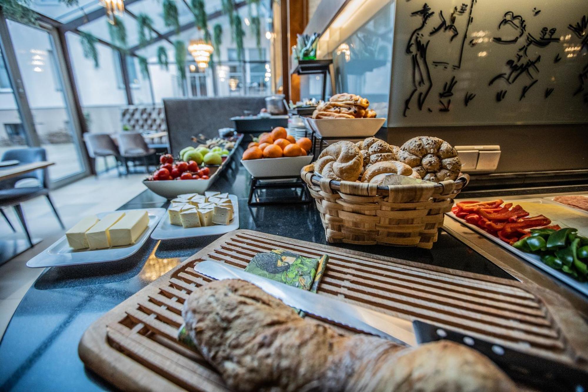 Hotel Stadt Wien 3*